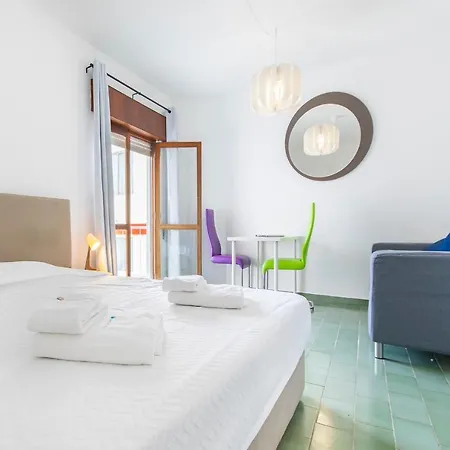 Apartment A18 - Studio In